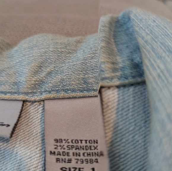 Fitted light blue denim jacket best fit 10/12 - Picture 4 of 11